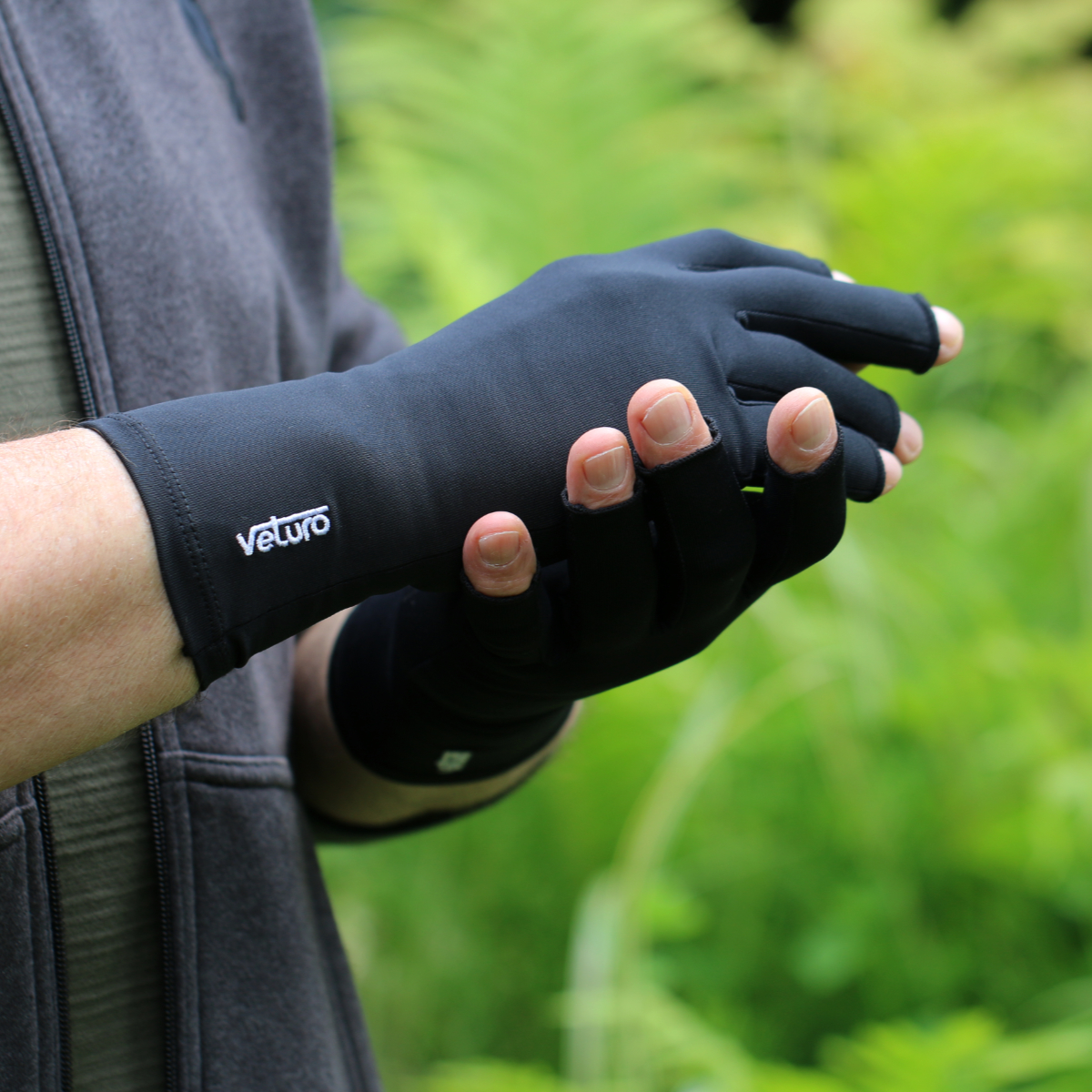 Infrared Compression Open Finger Gloves Key Features & Benefits